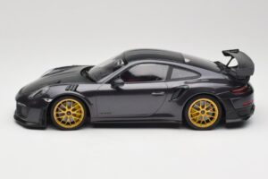 Porsche 911 991.2 GT2 RS Weissach Package Purple Metallic ゴールドマグネシウムホイール付き Minichamps 1:18 153068322 メタル - 画像 3/6