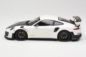 Porsche 911 991.2 GT2 RS ホワイト ブラックホイール Minichamps 1:18 155068310 メタル - 画像 3/6