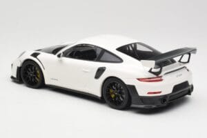 Porsche 911 991.2 GT2 RS ホワイト ブラックホイール Minichamps 1:18 155068310 メタル - 画像 5/6