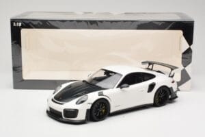 Porsche 911 991.2 GT2 RS ホワイト ブラックホイール Minichamps 1:18 155068310 メタル - 画像 6/6