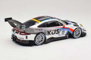 Porsche 911 991.2 GT3 R #17 Kues Team 75 Bernhard M. Christensen / K. Cairoli 24 Hours of Nurburgring 2018 Minichamps 1:18 15 - 画像 2/6
