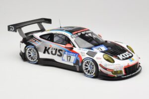 Porsche 911 991.2 GT3 R #17 Kues Team 75 Bernhard M. Christensen / K. Cairoli 24 Hours of Nurburgring 2018 Minichamps 1:18 15 - 画像 4/6