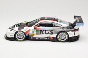 Porsche 911 991.2 GT3 R Kus Team 75 Bernhard #17 M. Ammermüller / M. Jaminet ADAC GT Masters 2017 Minichamps 1:18 155176917 メ - 画像 3/6