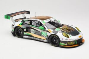 Porsche 911 991.2 GT3 R #28 Alegra Motorsports D. de Quesada / M. Morad Class Winners 24 Hours of Daytona 2017 Minichamps 1:1 - 画像 4/6