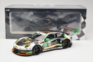 Porsche 911 991.2 GT3 R #28 Alegra Motorsports D. de Quesada / M. Morad Class Winners 24 Hours of Daytona 2017 Minichamps 1:1 - 画像 6/6