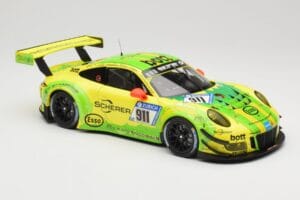 Porsche 911 991.2 GT3 R #911 Manthey Racing R. Dumas / F. Makowiecki 24 Hours of Nurburgring 2017 Minichamps 1:18 155176911 メ - 画像 4/6