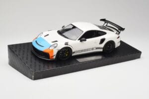 Porsche 911 991.2 GT3 RS Manthey Racing ホワイト & ブルー & オレンジ Minichamps 1:18 MR-911-GT3RS-1805 メタル - 画像 2/6