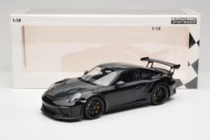 Porsche 911 991.2 GT3 RS Weissach Package ブラック & ブラックホイール Minichamps 1:18 153068228 メタル - 画像 6/6