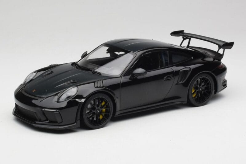 Porsche 911 991.2 GT3 RS Weissach Package ブラック & ブラックホイール Minichamps 1:18 153068228 メタル