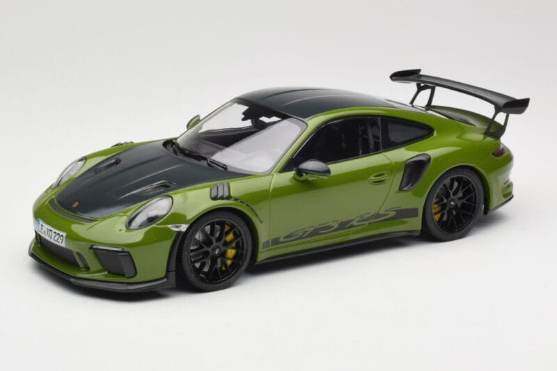 Porsche 911 991.2 GT3 RS Weissach Package Lizard Green Wording & ブラックマグネシウムホイール Minichamps 1:18 155068232 メタル