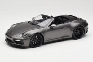 Porsche 911 992 Carrera 4 GTS カブリオレ Grey Metallic Minichamps 1:18 155063031 メタル