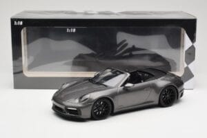 Porsche 911 992 Carrera 4 GTS カブリオレ Grey Metallic Minichamps 1:18 155063031 メタル - 画像 6/6