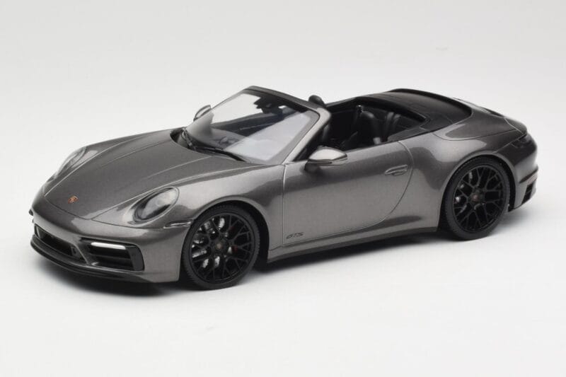 Porsche 911 992 Carrera 4 GTS カブリオレ Grey Metallic Minichamps 1:18 155063031 メタル
