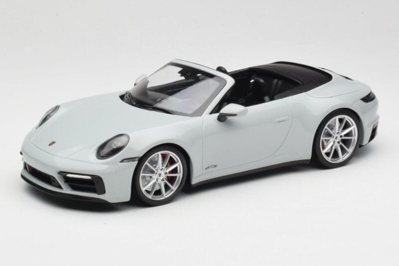 Porsche 911 992 Carrera 4 GTS カブリオレ グレー Minichamps 1:18 155063034 メタル
