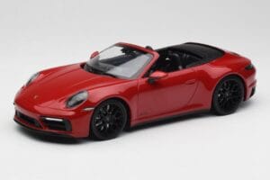 Porsche 911 992 Carrera 4 GTS カブリオレ レッド Minichamps 1:18 155063032 メタル