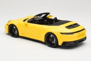 Porsche 911 992 Carrera 4 GTS カブリオレ イエロー Minichamps 1:18 155063030 メタル - 画像 5/6