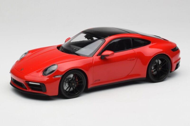 Porsche 911 992 Carrera 4 GTS レッド Minichamps 1:18 155063100 メタル