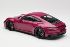 Porsche 911 992 Carrera 4 GTS Rubystar Minichamps 1:18 155063102 メタル - 画像 5/6