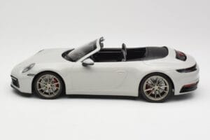 Porsche 911 992 Carrera 4S カブリオレ グレー Minichamps 1:18 155067335 メタル - 画像 3/6