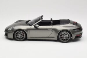 Porsche 911 992 Carrera 4S カブリオレ Mamba Green Metallic Minichamps 1:18 155067337 メタル - 画像 3/6
