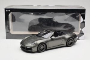 Porsche 911 992 Carrera 4S カブリオレ Mamba Green Metallic Minichamps 1:18 155067337 メタル - 画像 6/6