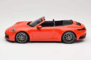 Porsche 911 992 Carrera 4S カブリオレ オレンジ Minichamps 1:18 155067334 メタル - 画像 3/6