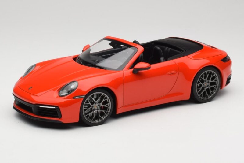 Porsche 911 992 Carrera 4S カブリオレ オレンジ Minichamps 1:18 155067334 メタル