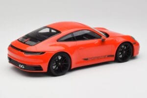 Porsche 911 992 Carrera 4S ラバオレンジ Minichamps 1:18 155067327 メタル - 画像 2/6