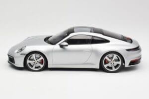 Porsche 911 992 Carrera 4S シルバー Minichamps 1:18 155067322 メタル - 画像 3/6