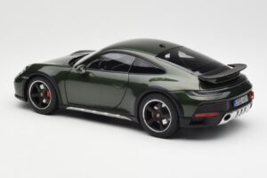 Porsche 911 992 Dakar オークグリーン メタリック Norev 1:18 187241 メタル - 画像 8/9