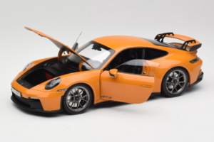 Porsche 911 992 GT3 Bahama Yellow Norev 1:18 187387 メタル - 画像 2/8