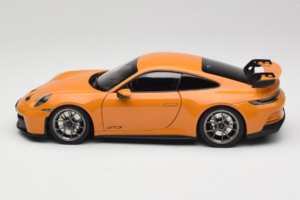 Porsche 911 992 GT3 Bahama Yellow Norev 1:18 187387 メタル - 画像 4/8