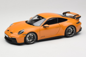 Porsche 911 992 GT3 Bahama Yellow Norev 1:18 187387 メタル