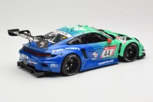 Porsche 911 992 GT3 R Falken #44 D. Eriksson / T. Heinemann 24 Hours of Nurburgring 2023 Minichamps 1:18 113236344 メタル - 画像 3/8