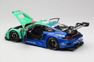 Porsche 911 992 GT3 R Falken #44 D. Eriksson / T. Heinemann 24 Hours of Nurburgring 2023 Minichamps 1:18 113236344 メタル - 画像 5/8