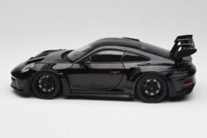 Porsche 911 992 GT3 RS ブラック & ブラック ホイール Concept Minichamps 1:18 911992003 メタル - 画像 4/8