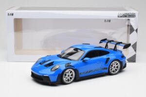 Porsche 911 992 GT3 RS ブルー & シルバーホイール & ブラックデコール Minichamps 1:18 153062234 メタル - 画像 6/6