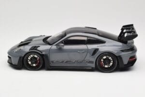 Porsche 911 992 GT3 RS Crayon Weissach Package & Black Wheels Minichamps 1:18 110062024 メタル - 画像 4/8