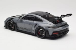 Porsche 911 992 GT3 RS Crayon Weissach Package & Black Wheels Minichamps 1:18 110062024 メタル - 画像 7/8