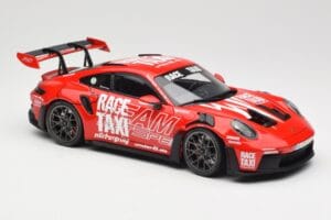 Porsche 911 992 GT3 RS Getspeed Race Taxi Guards Red Minichamps 1:18 110062040 メタル - 画像 6/8