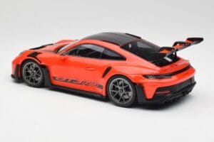 Porsche 911 992 GT3 RS ガーズオレンジ & シルバー ホイール Minichamps 1:18 911992002 メタル - 画像 5/6