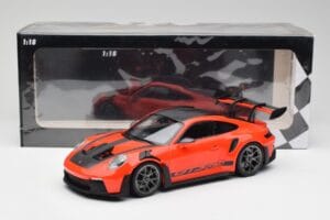 Porsche 911 992 GT3 RS ガーズオレンジ & シルバー ホイール Minichamps 1:18 911992002 メタル - 画像 6/6
