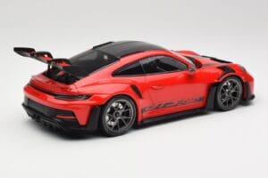 Porsche 911 992 GT3 RS ガーズレッド & シルバーホイール Weissach Package Minichamps 1:18 153062246 メタル - 画像 2/6