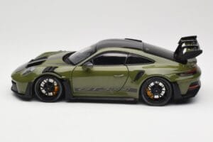 Porsche 911 992 GT3 RS Nato Olive & Black Wheels Minichamps 1:18 110062027 メタル - 画像 4/8