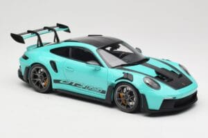 Porsche 911 992 GT3 RS Python Green & Dark Silver Wheels Minichamps 1:18 110062026 メタル - 画像 6/8