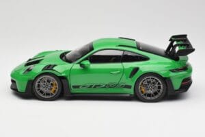 Porsche 911 992 GT3 RS パイソングリーン Norev 1:18 WAP0212820RGT3 メタル - 画像 4/8