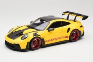 Porsche 911 992 GT3 RS Racing Yellow Weissach Package & Red Wheels Minichamps 1:18 110062025 メタル