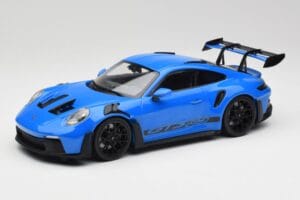 Porsche 911 992 GT3 RS シャークブルー & ブラックホイール Minichamps 1:18 153062233 メタル