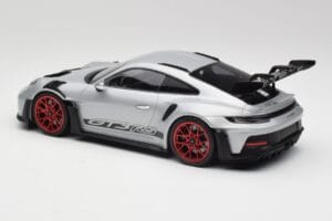 Porsche 911 992 GT3 RS シルバー & レッドホイール Minichamps 1:18 153062241 メタル - 画像 5/6