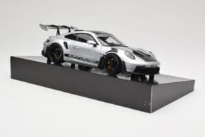 Porsche 911 992 GT3 RS シルバー Weissach Package Minichamps 1:18 110062020 メタル - 画像 6/8
